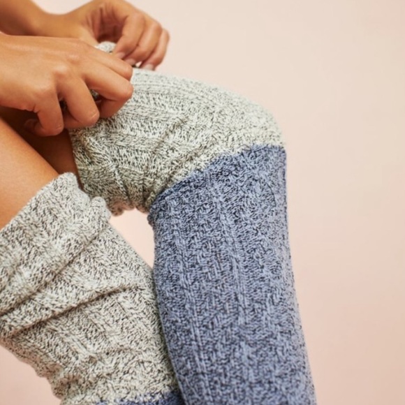 Luxury 🤩 Cable Knit Thigh High socks - Picture 2 of 8